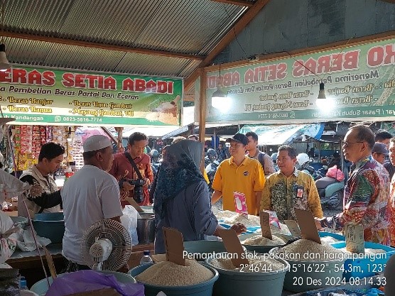 Pemkab HSS Lakukan Sidak Pasar, Cek Stok dan Harga Pangan Jelang NATARU